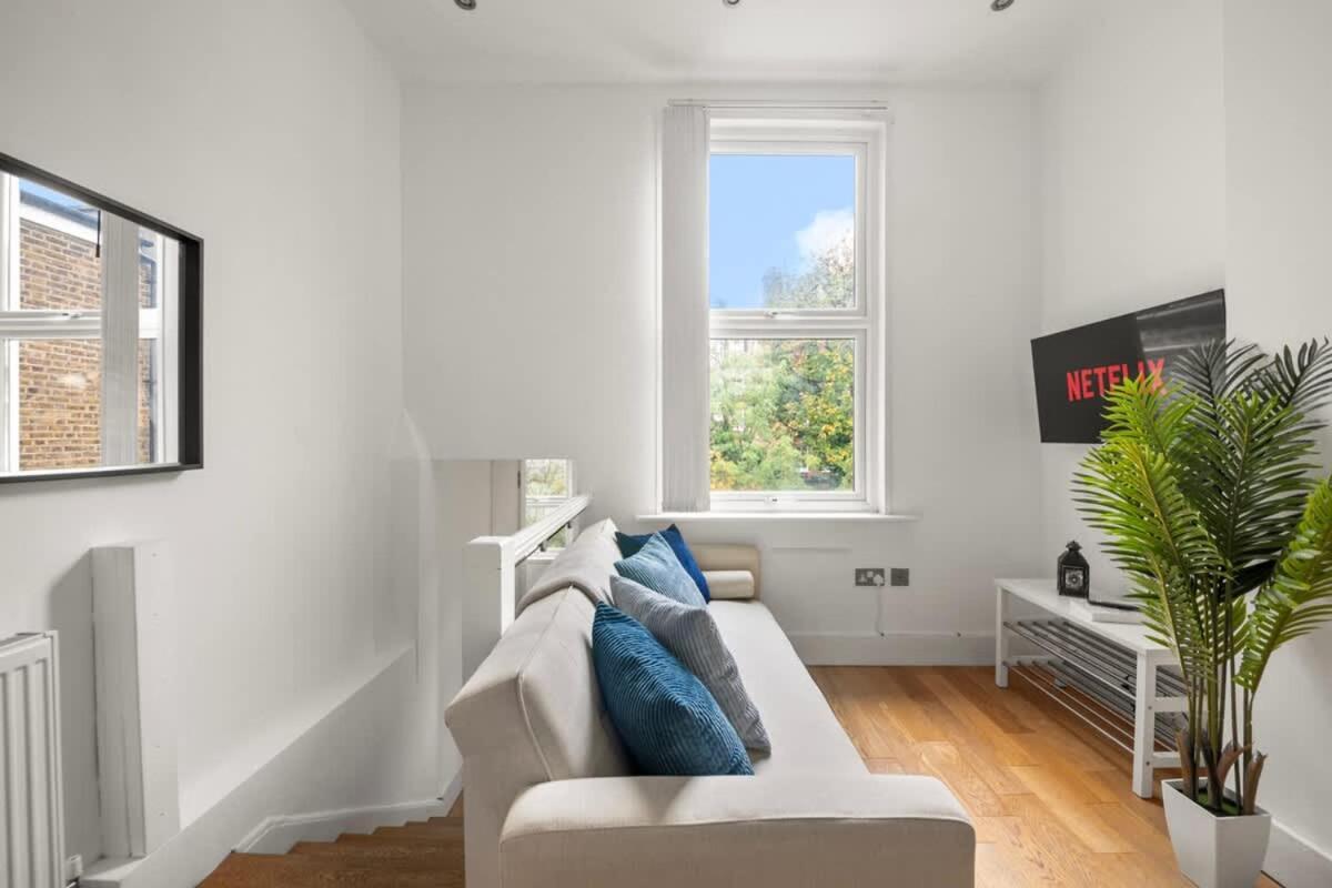 Sg, Cosy In Paddington Londen