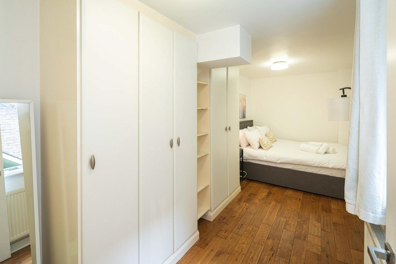Stylish 3bd Flat In Prime Covent Garden Location *
