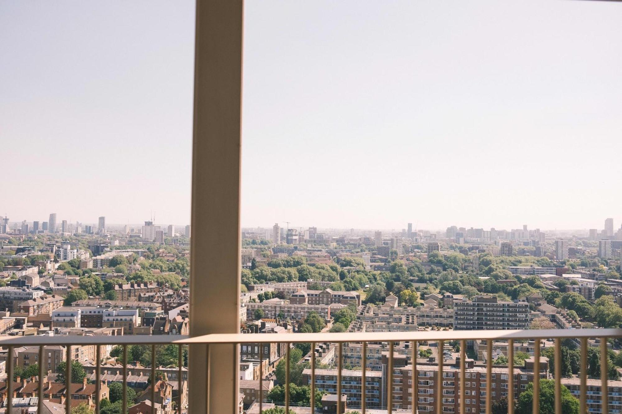 Luxury Skyline Living 2b2b London