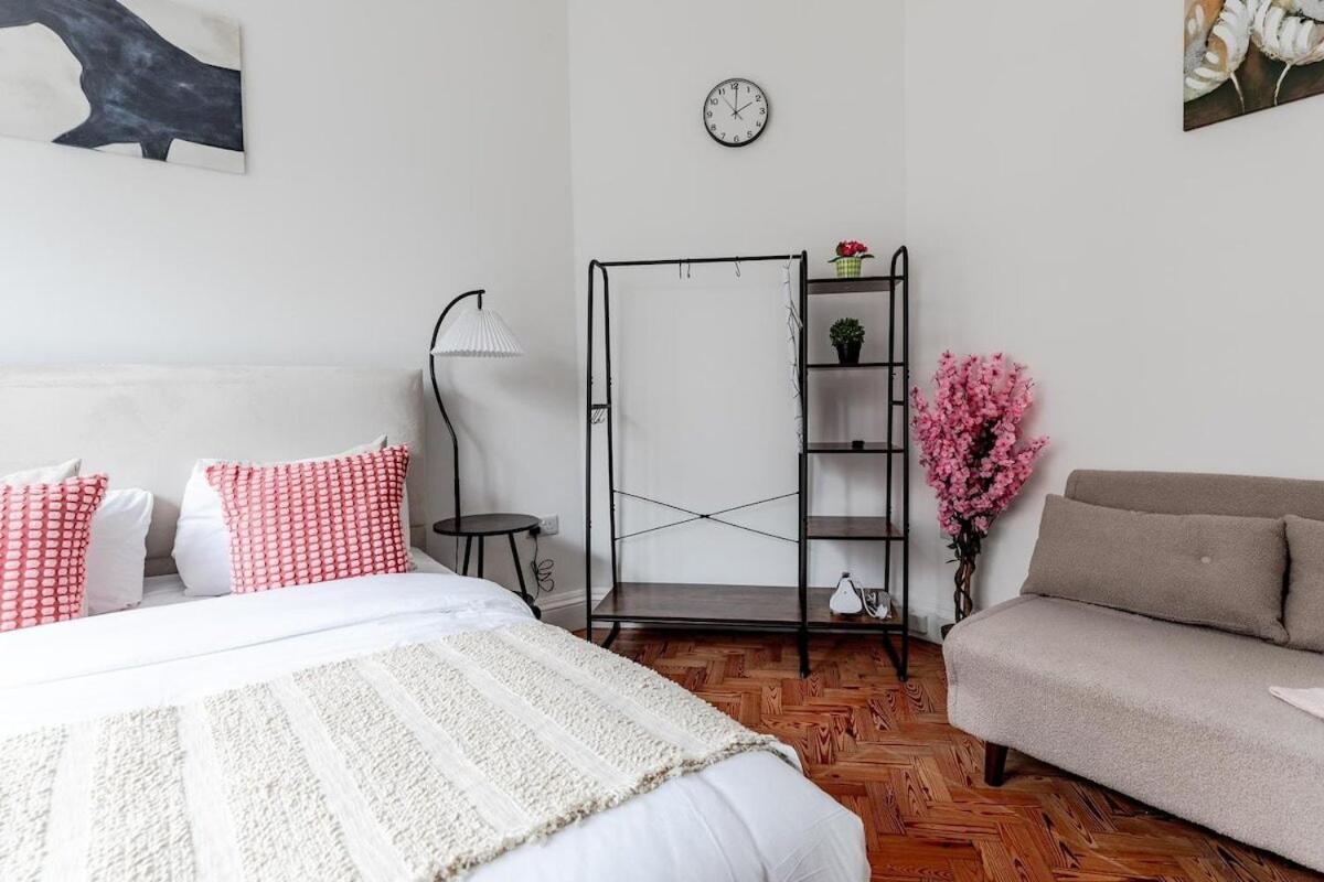 The Earl's Court Haven Apartment