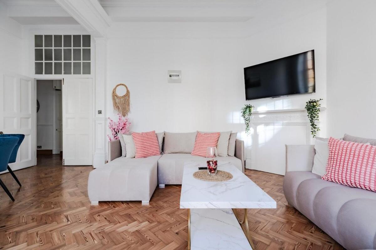 The Earl's Court Haven * London