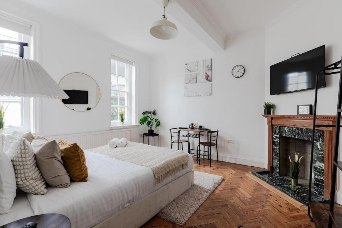 Apartment The Earl's Court Haven