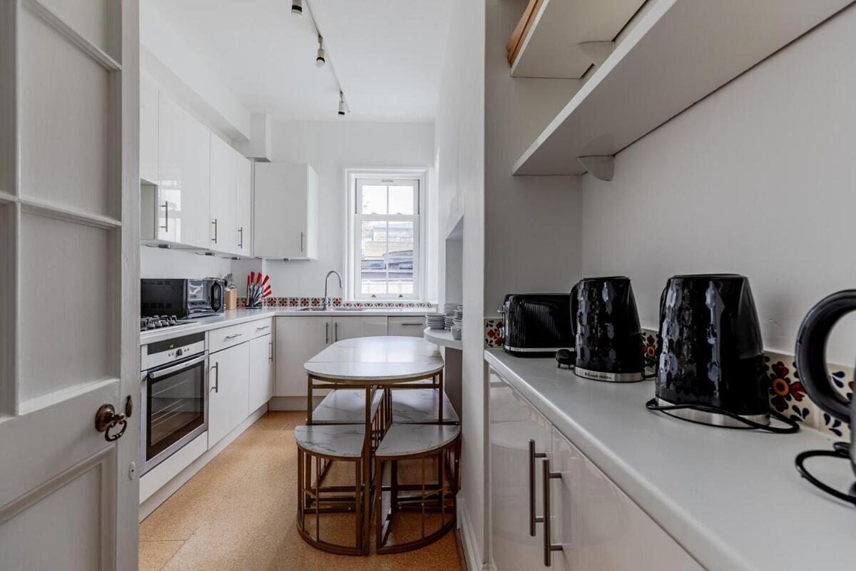 The Earl's Court Haven Apartment London