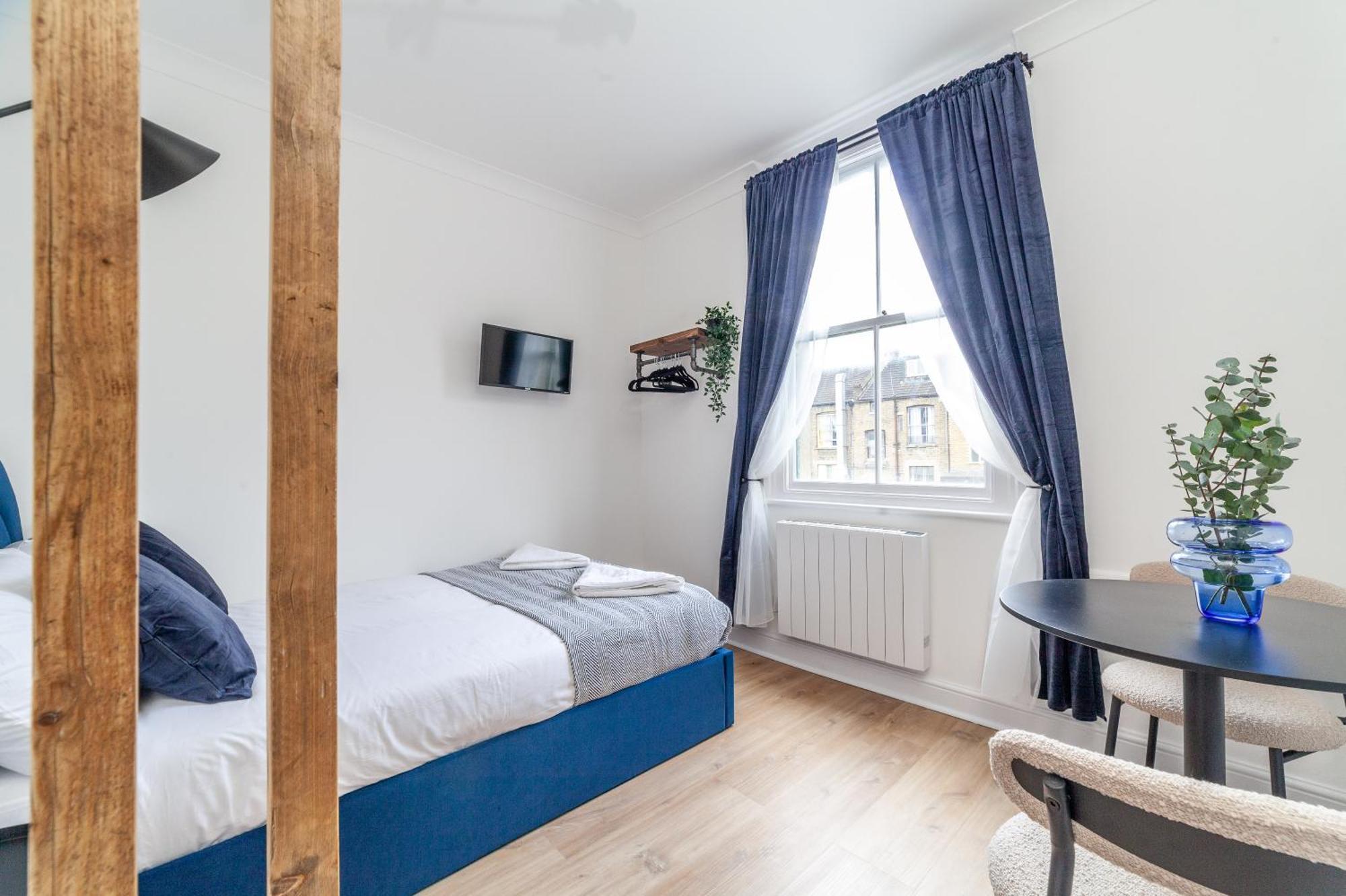 Stunning Serviced W Great Location - Perfect For Corporate,contractors And Leisure Clients- Off Street Parking Available London