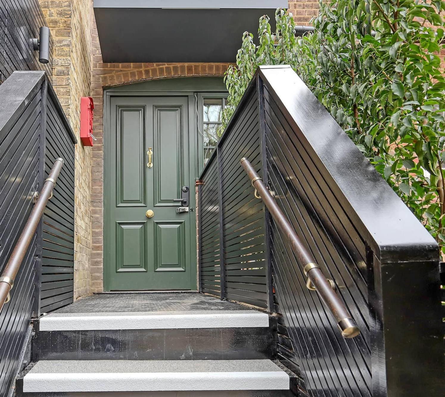 The Carlton Tavern 5* London