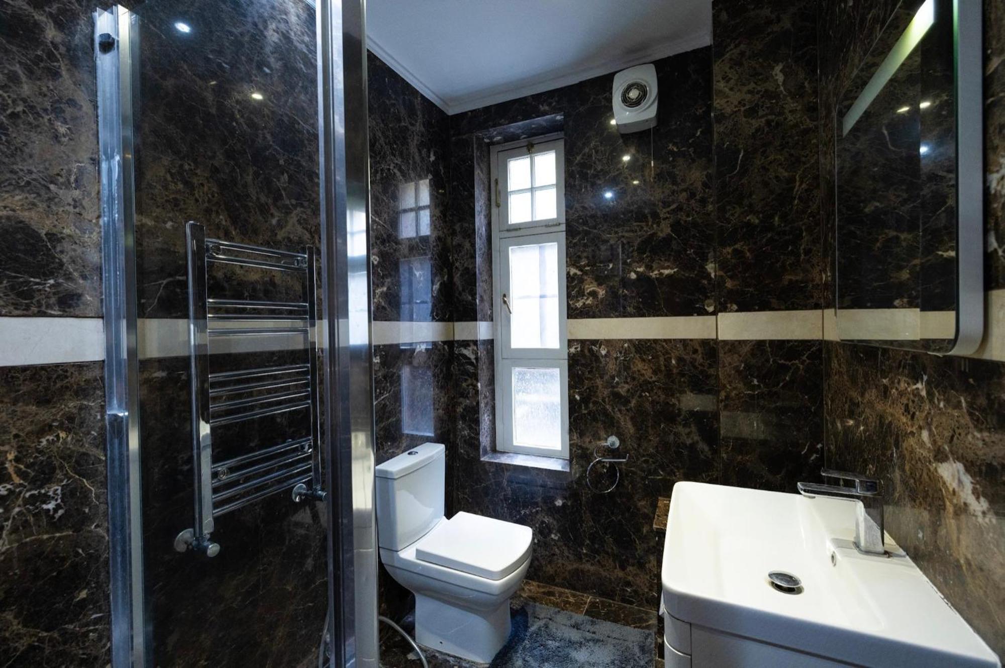 Appartement Chic In Brown Hart Gardens