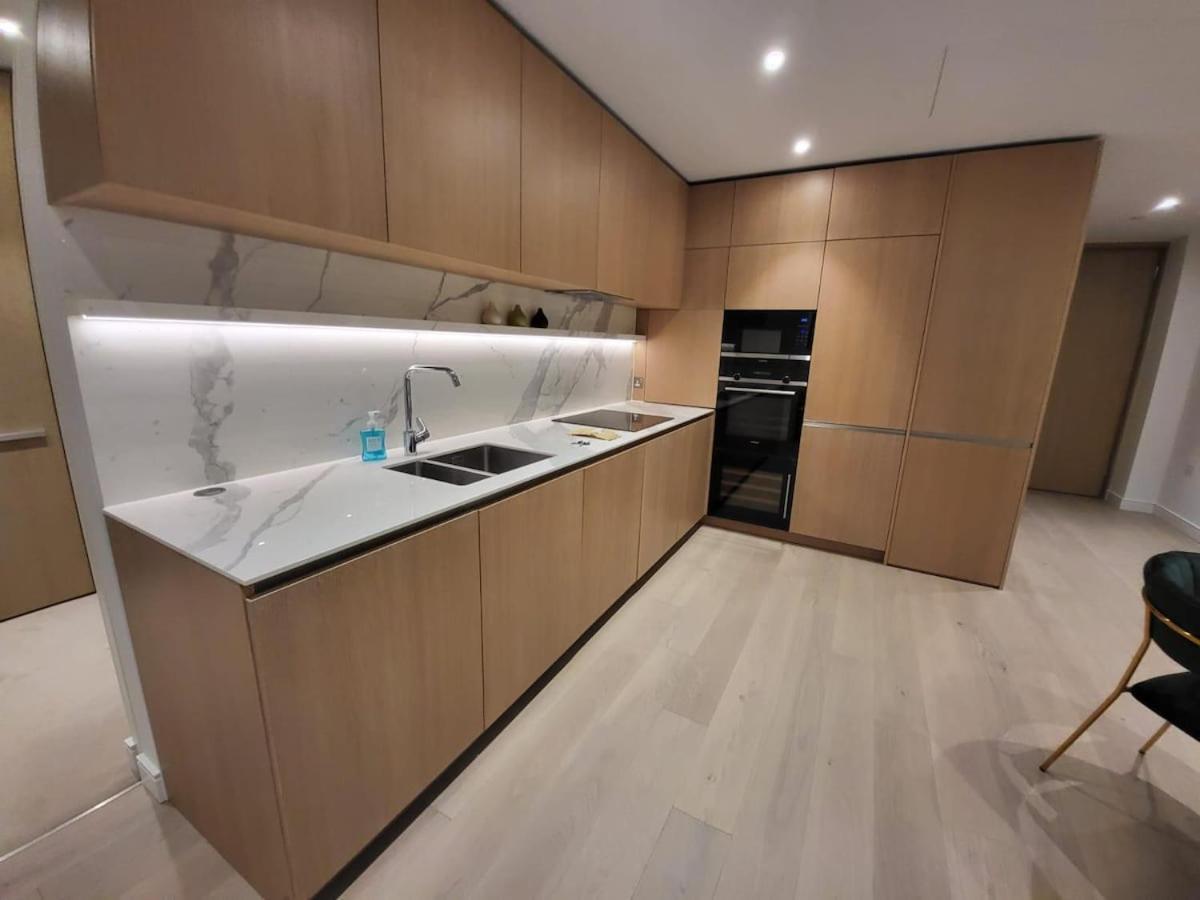 Apartment Luxurious 1-bed Flat Close To Canary Wharf