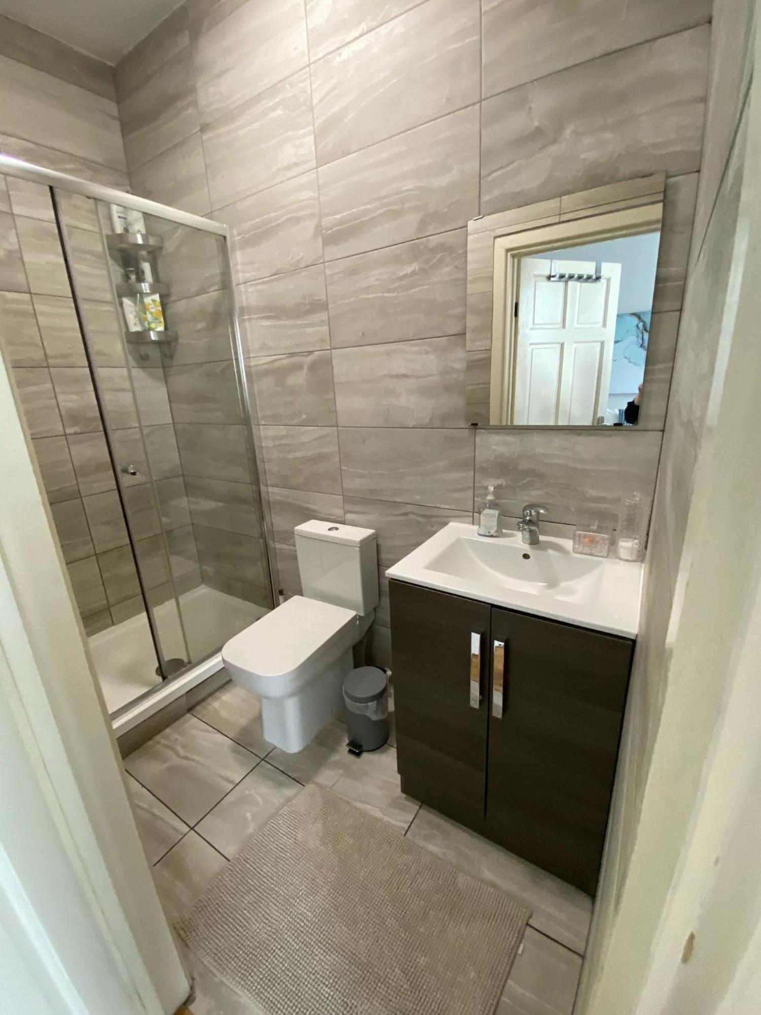 1 Bedroom Near Paddington Apartment