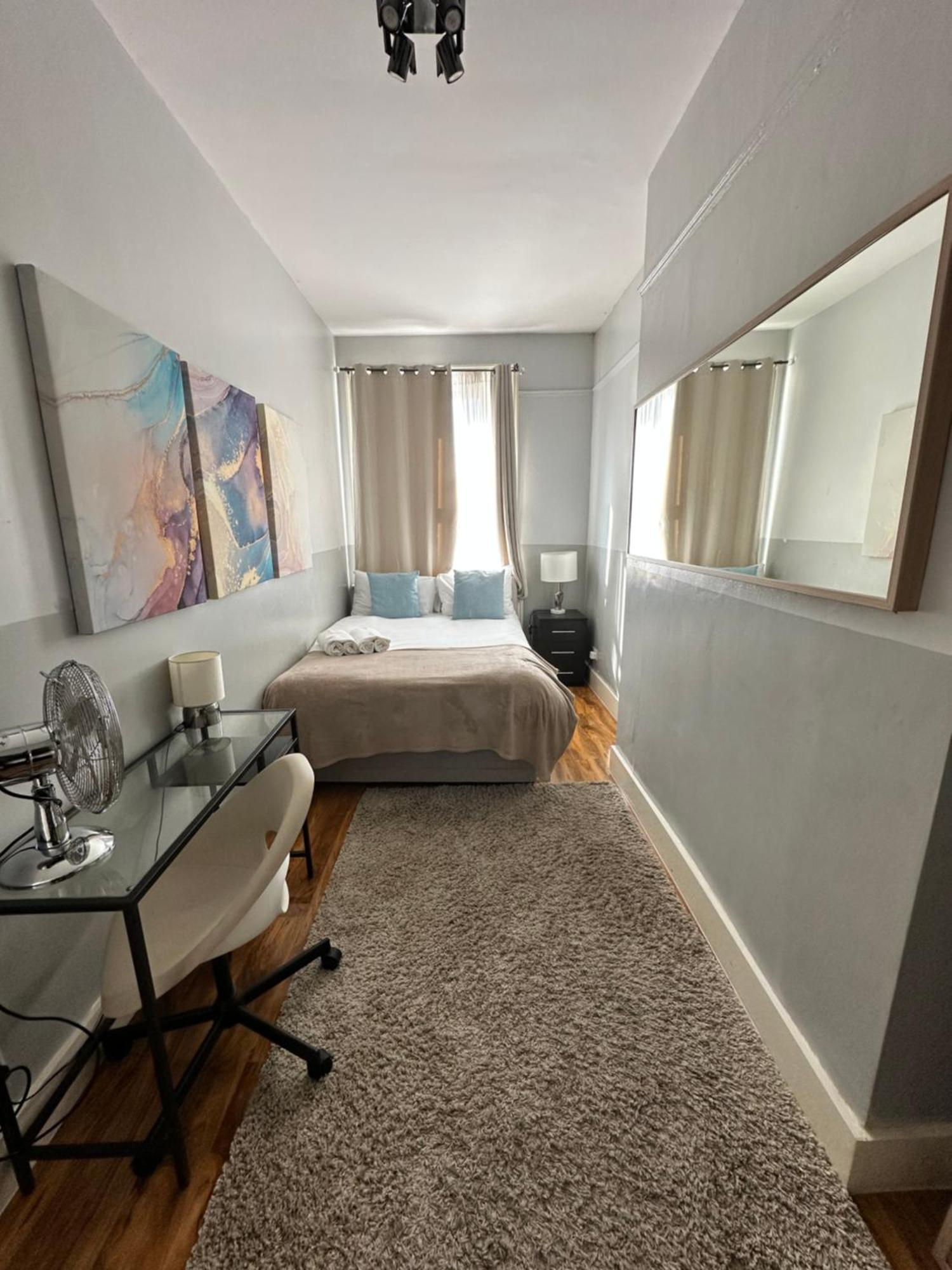 1 Bedroom Near Paddington Apartment
