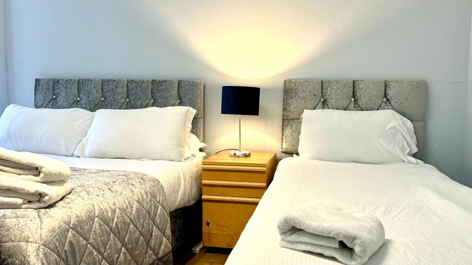 Luxury 2 Bedroom Edgware Road By Amer Apartment *