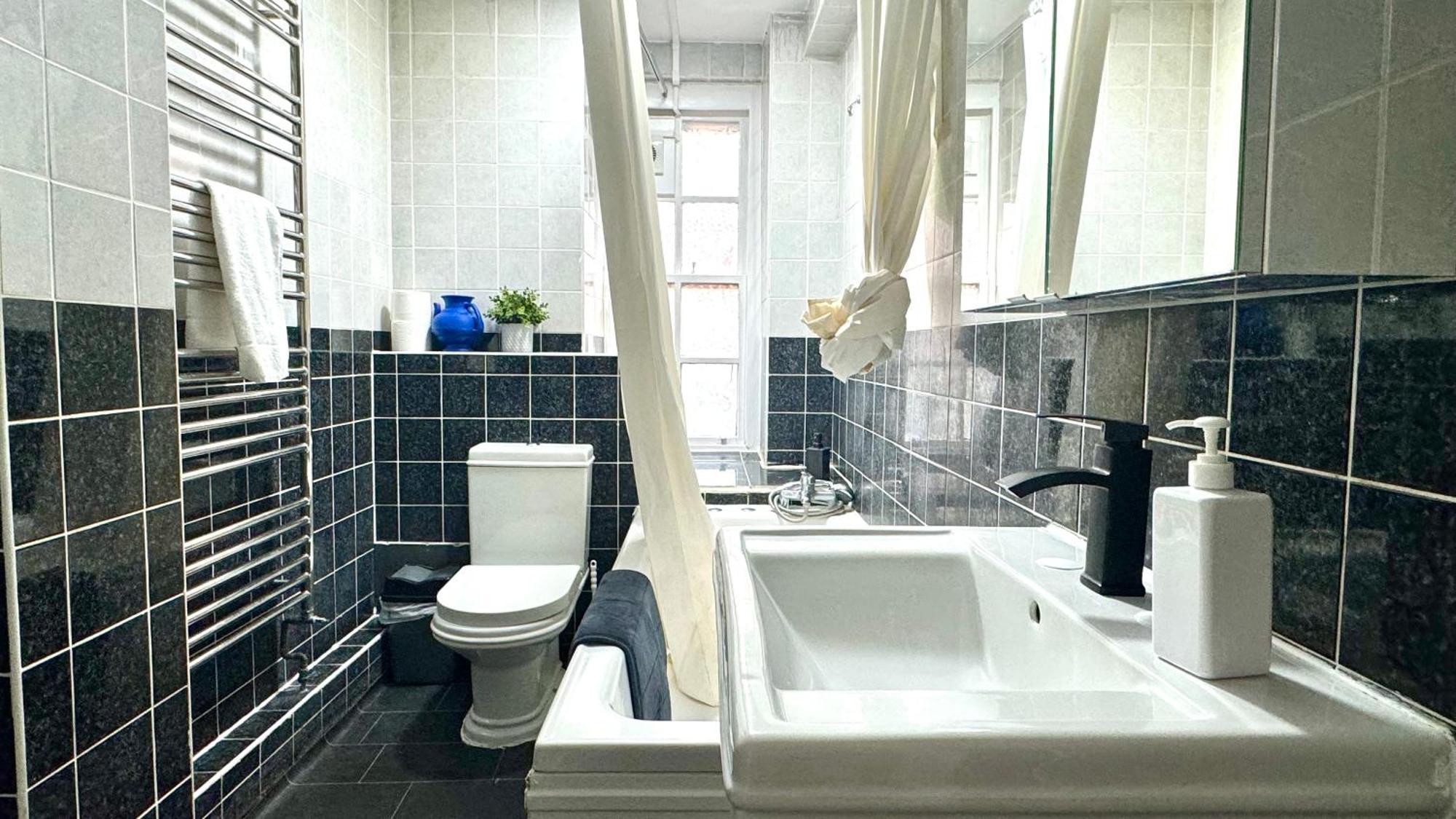 Apartment Luxury 2 Bedroom Edgware Road By Amer London