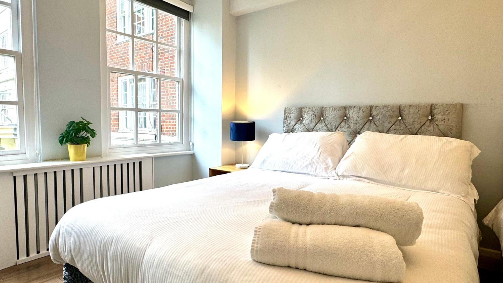 Luxury 2 Bedroom Edgware Road By Amer * London