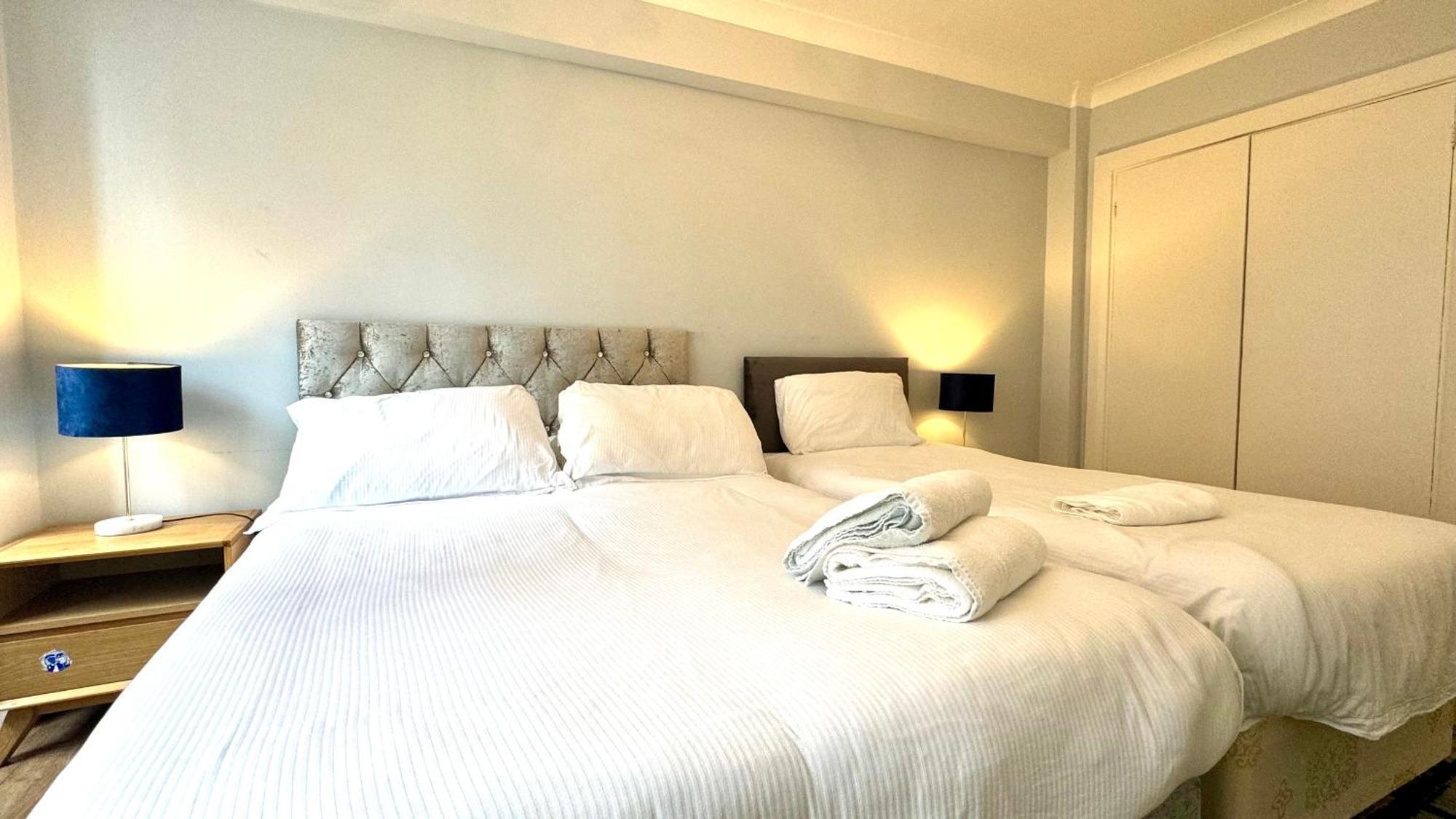 Luxury 2 Bedroom Edgware Road By Amer Apartment