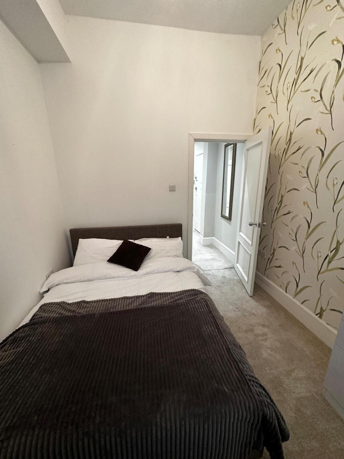 Stunning Two Bedrooms Apartment