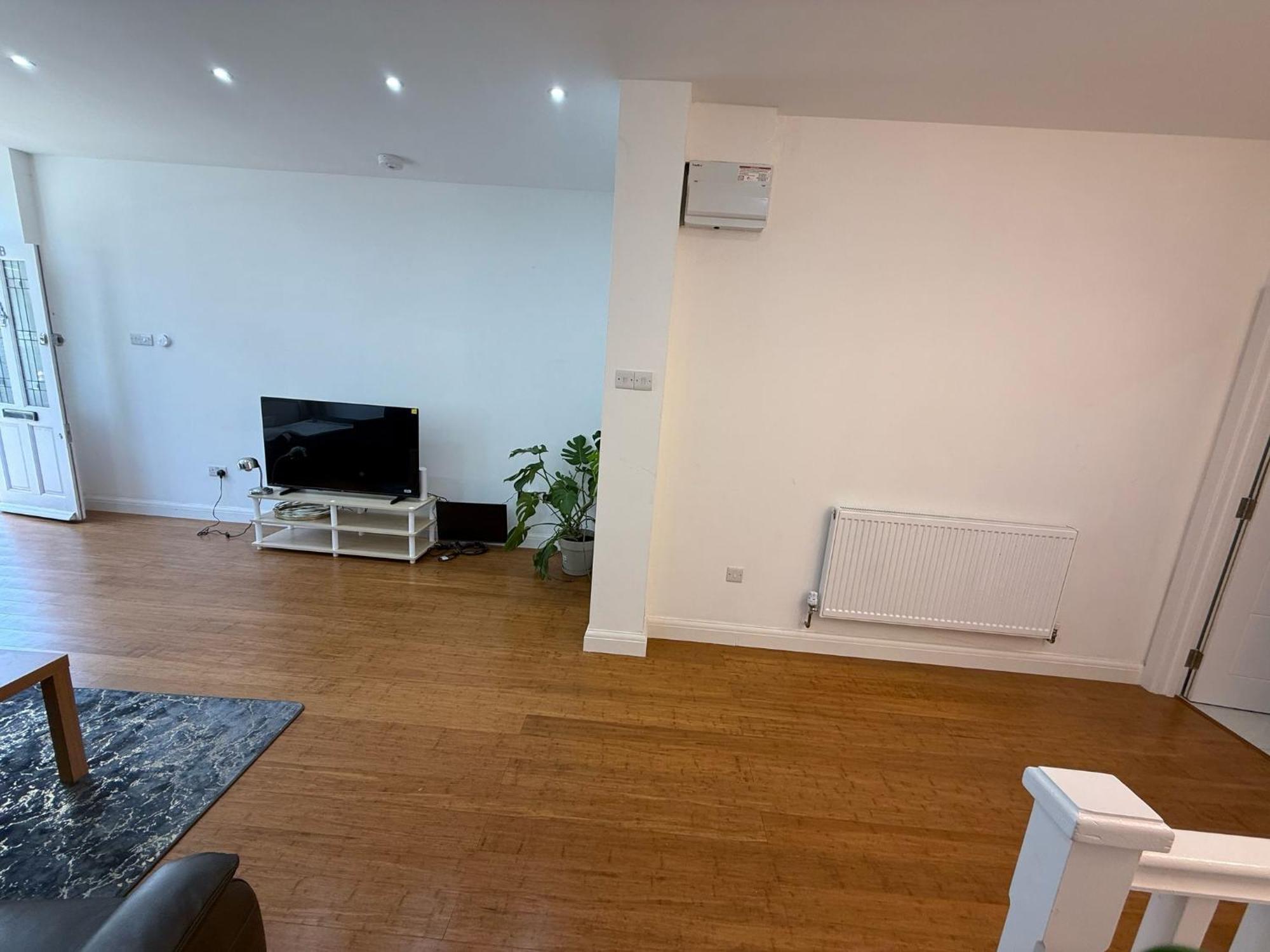 Bell Street 2 Bedroom Flat B