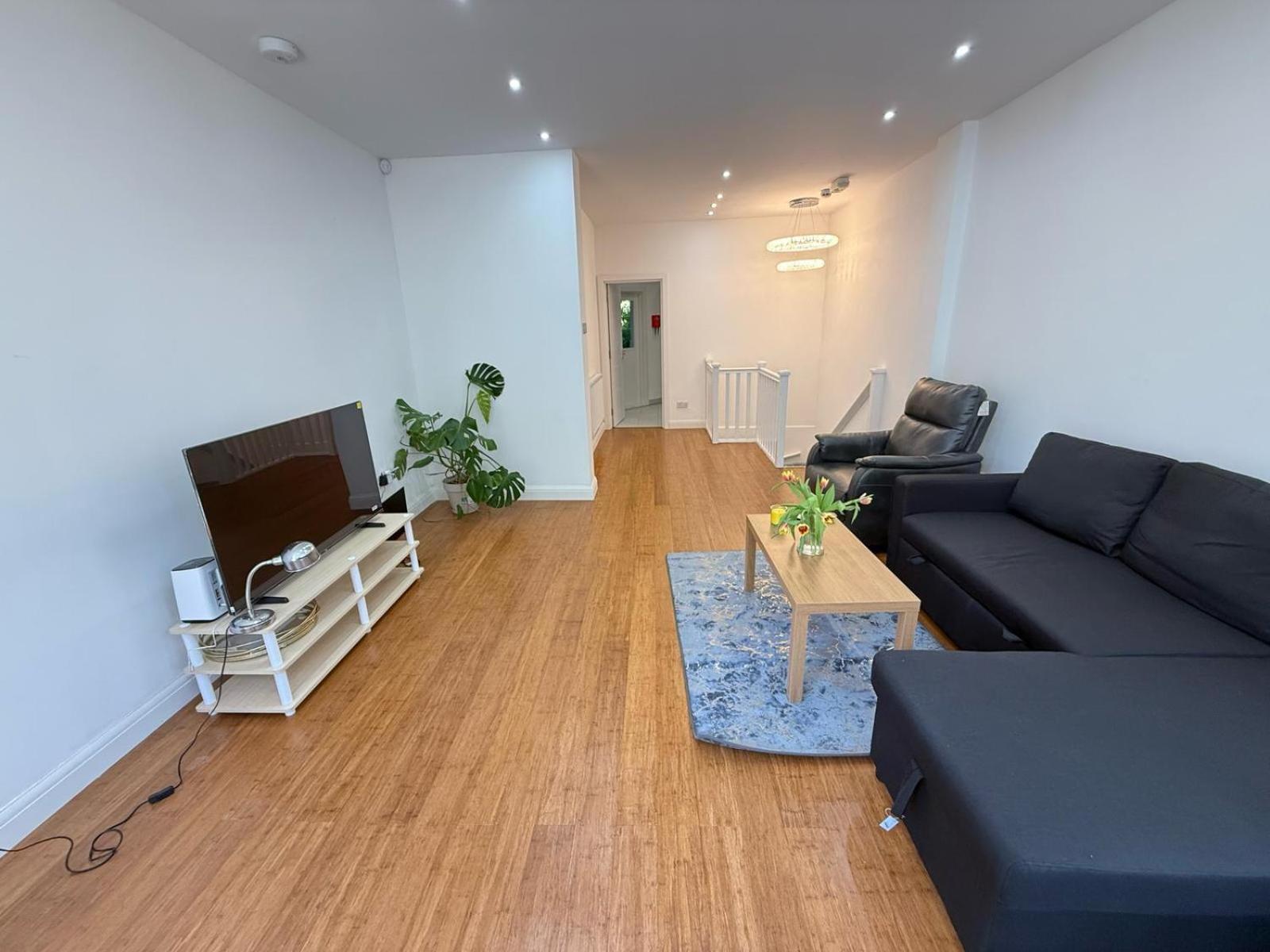 Apartment Bell Street 2 Bedroom Flat B London