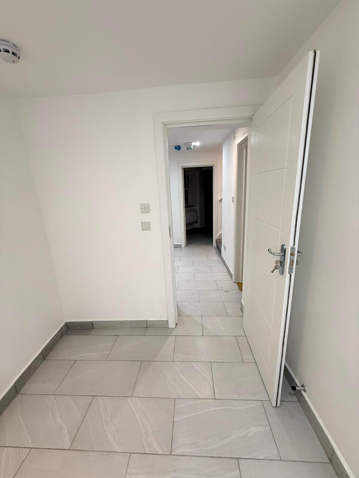 Bell Street 2 Bedroom Flat B