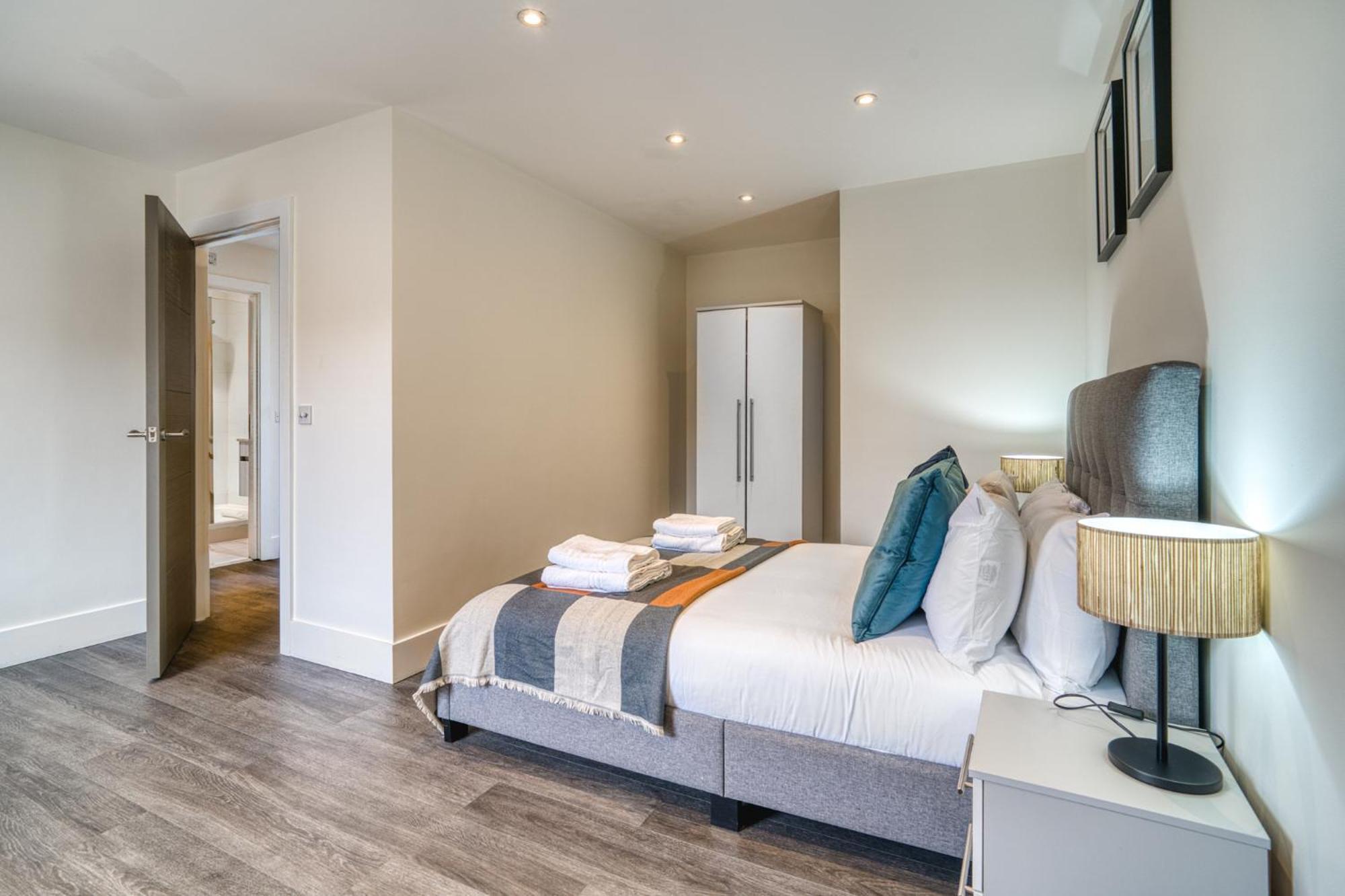 Apartment Hive - East *