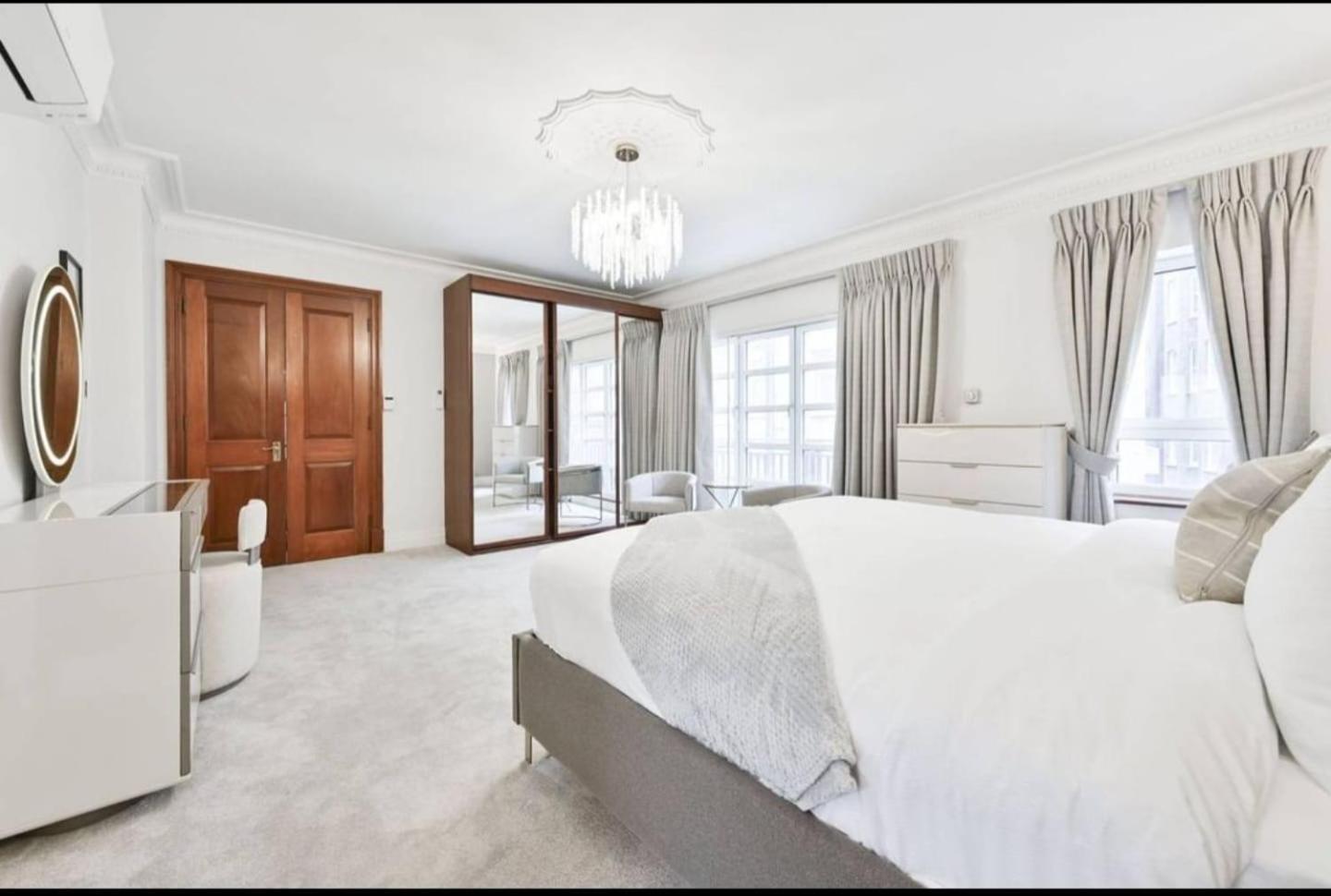 Carlton Court - Mayfair Londres