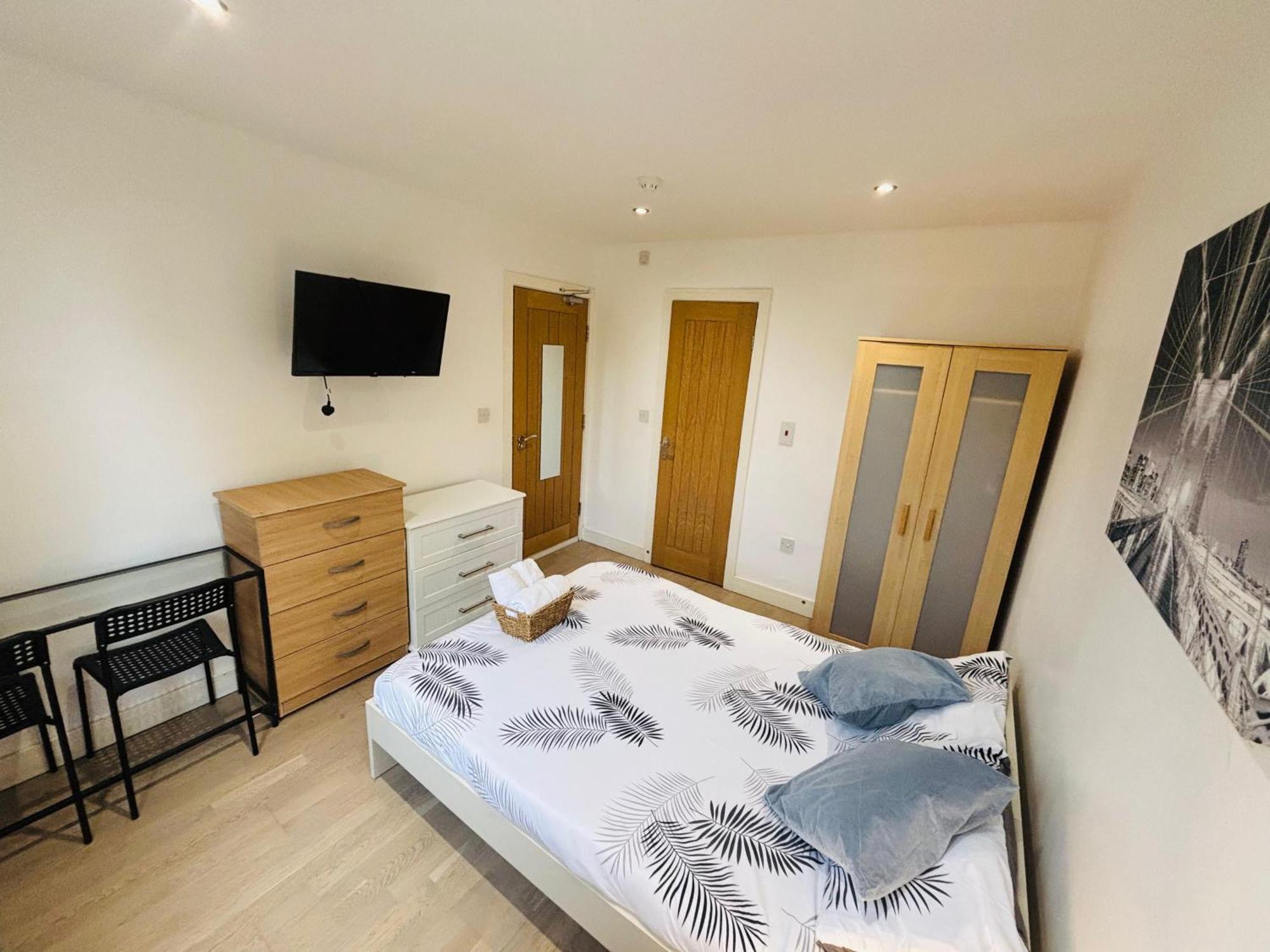 Stratford Nest Guest house
