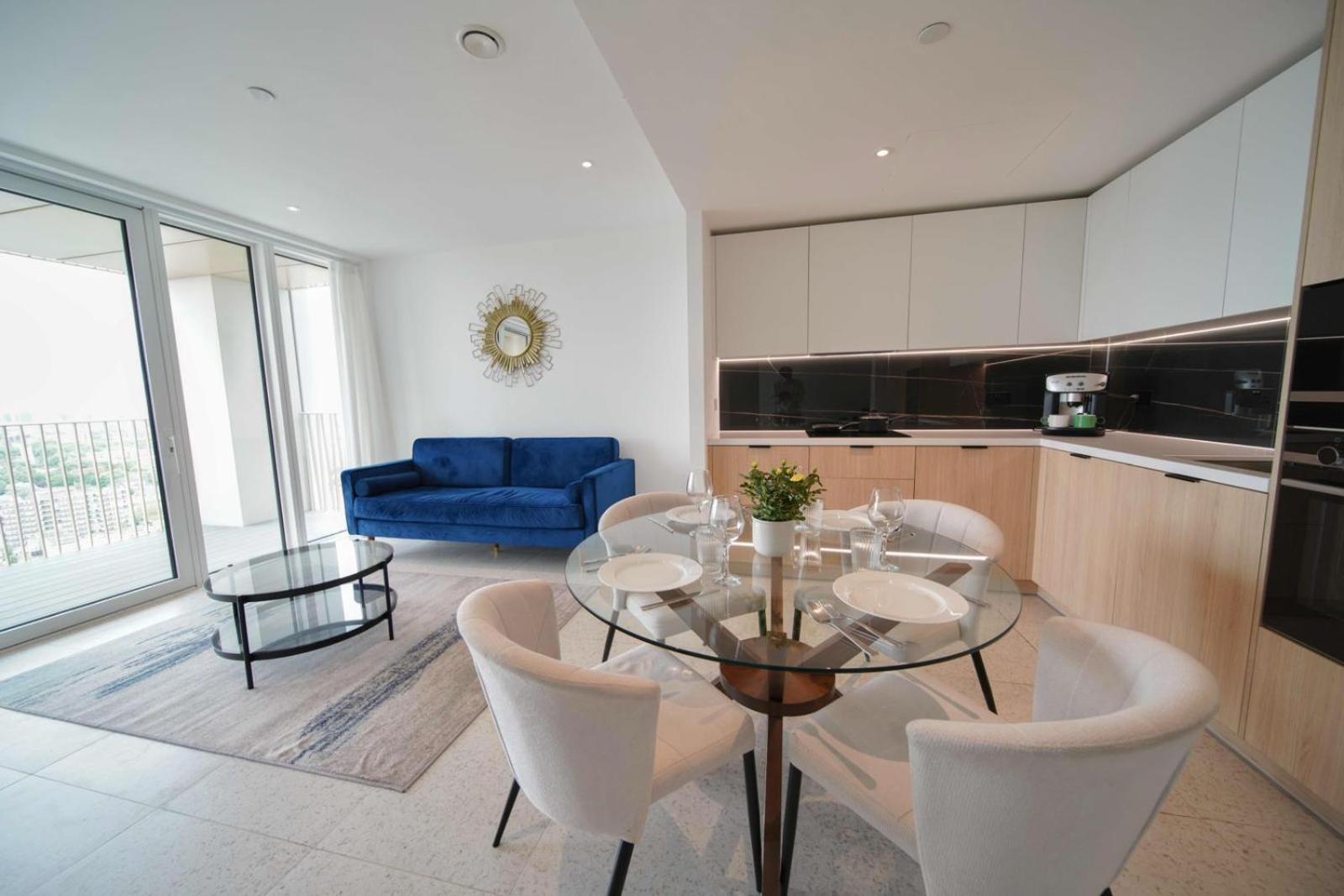 Luxury Skyline Living 2b2b