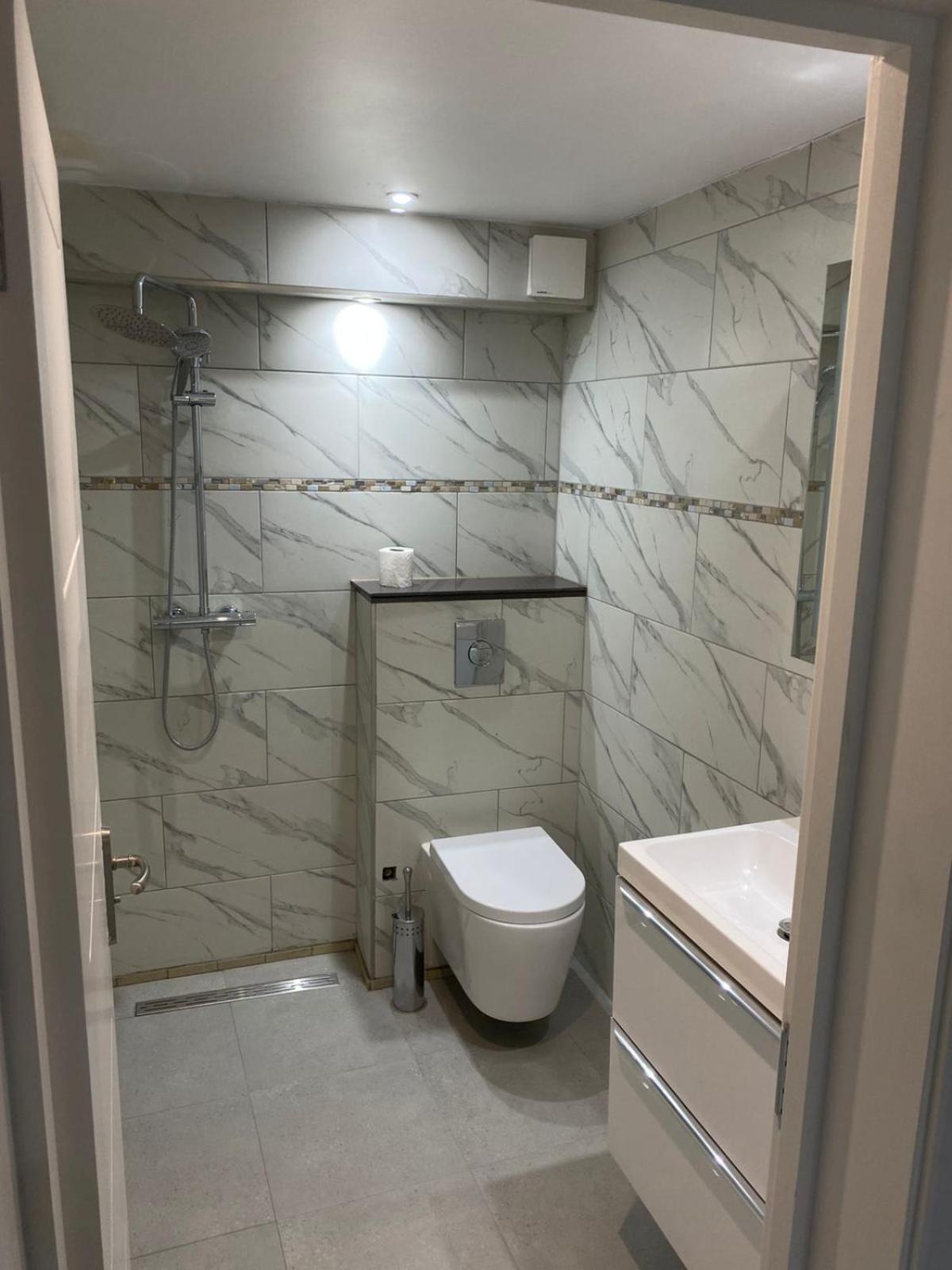 Bell Street 2 Bedroom Flat A London