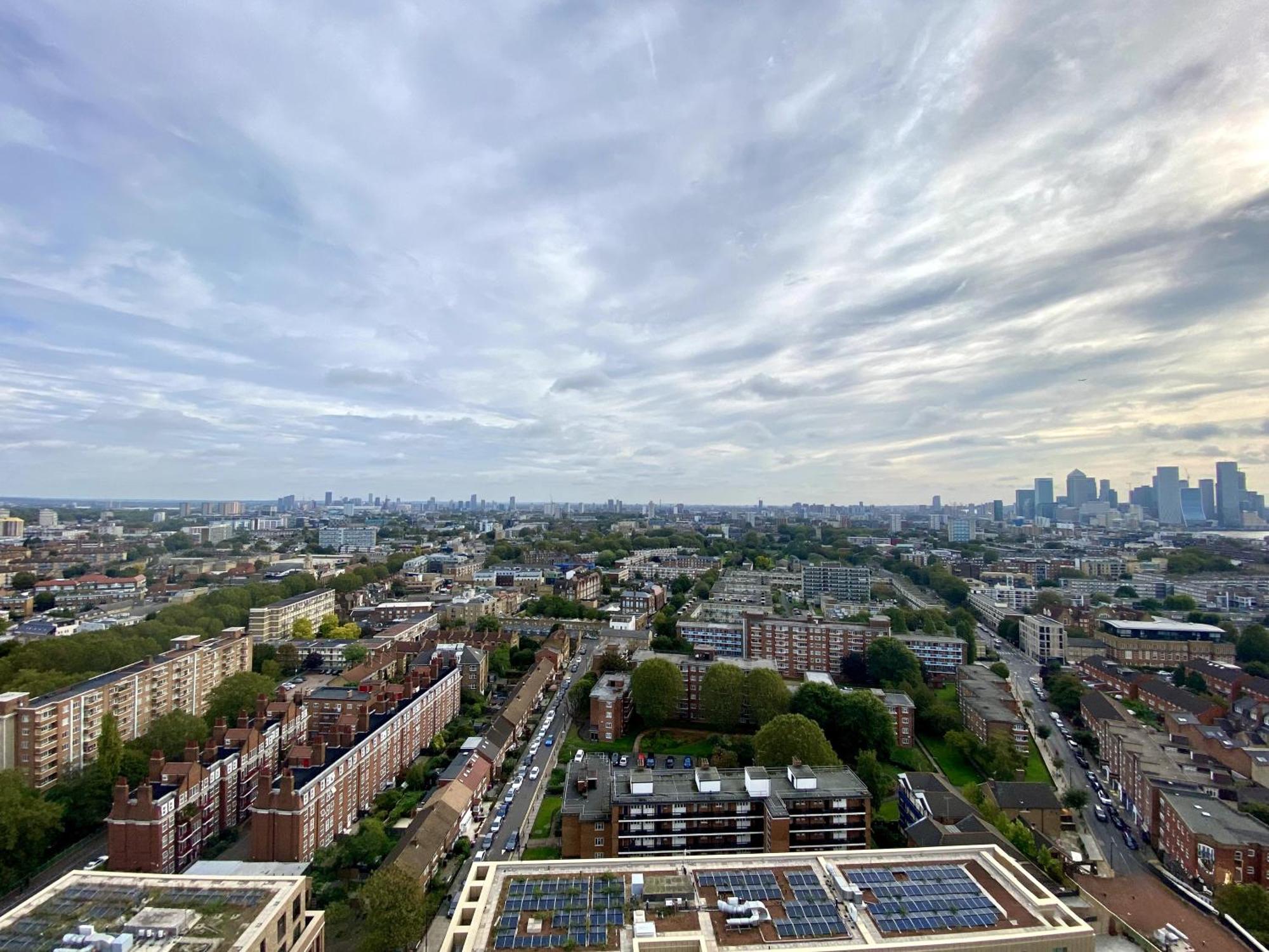 Apartment Luxury Skyline Living 2b2b