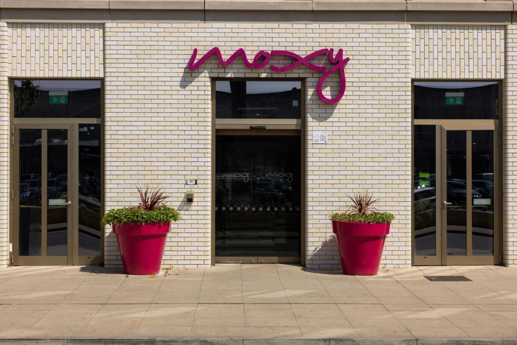 Moxy Excel 4* London