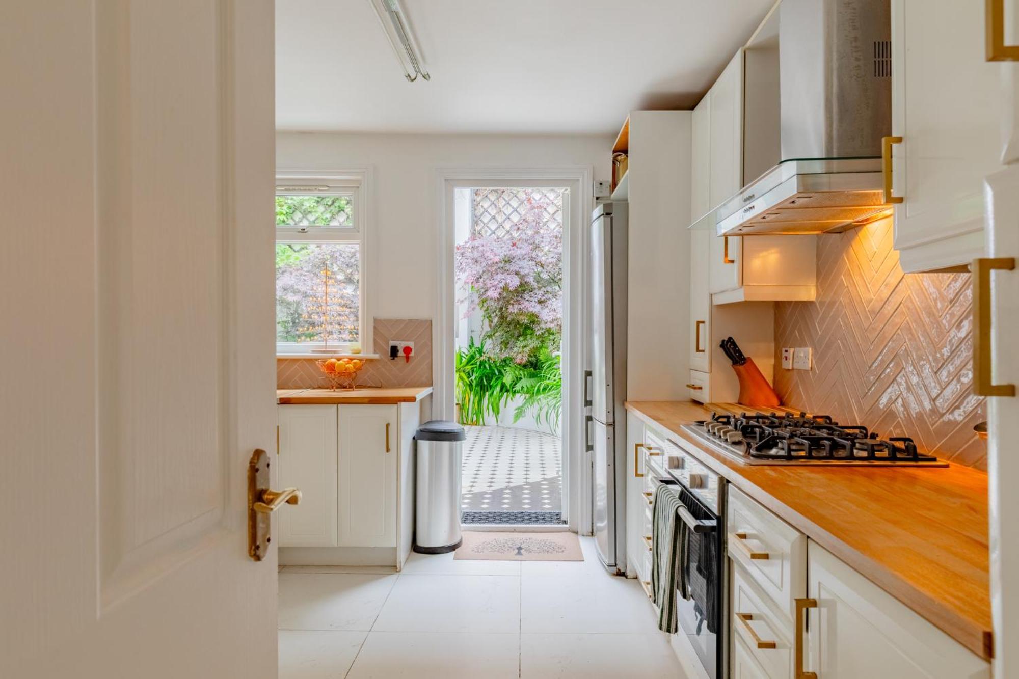Apartment Luxuriously Curated 4bd Stoke Newington *