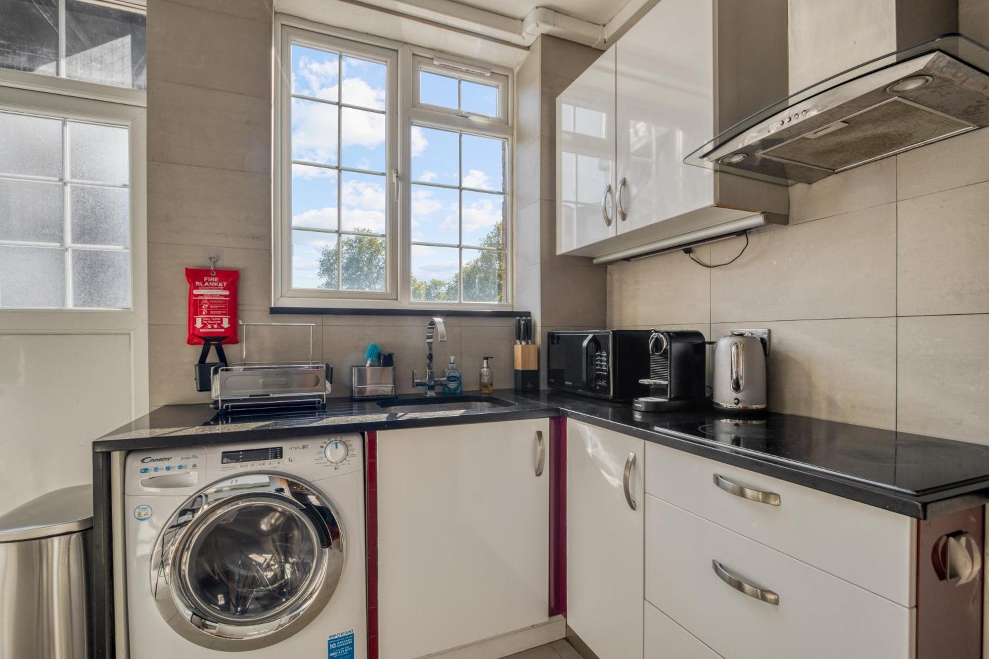 Luxe - Hyde Park - 2bed 3bath A/c + Lift Apartment London