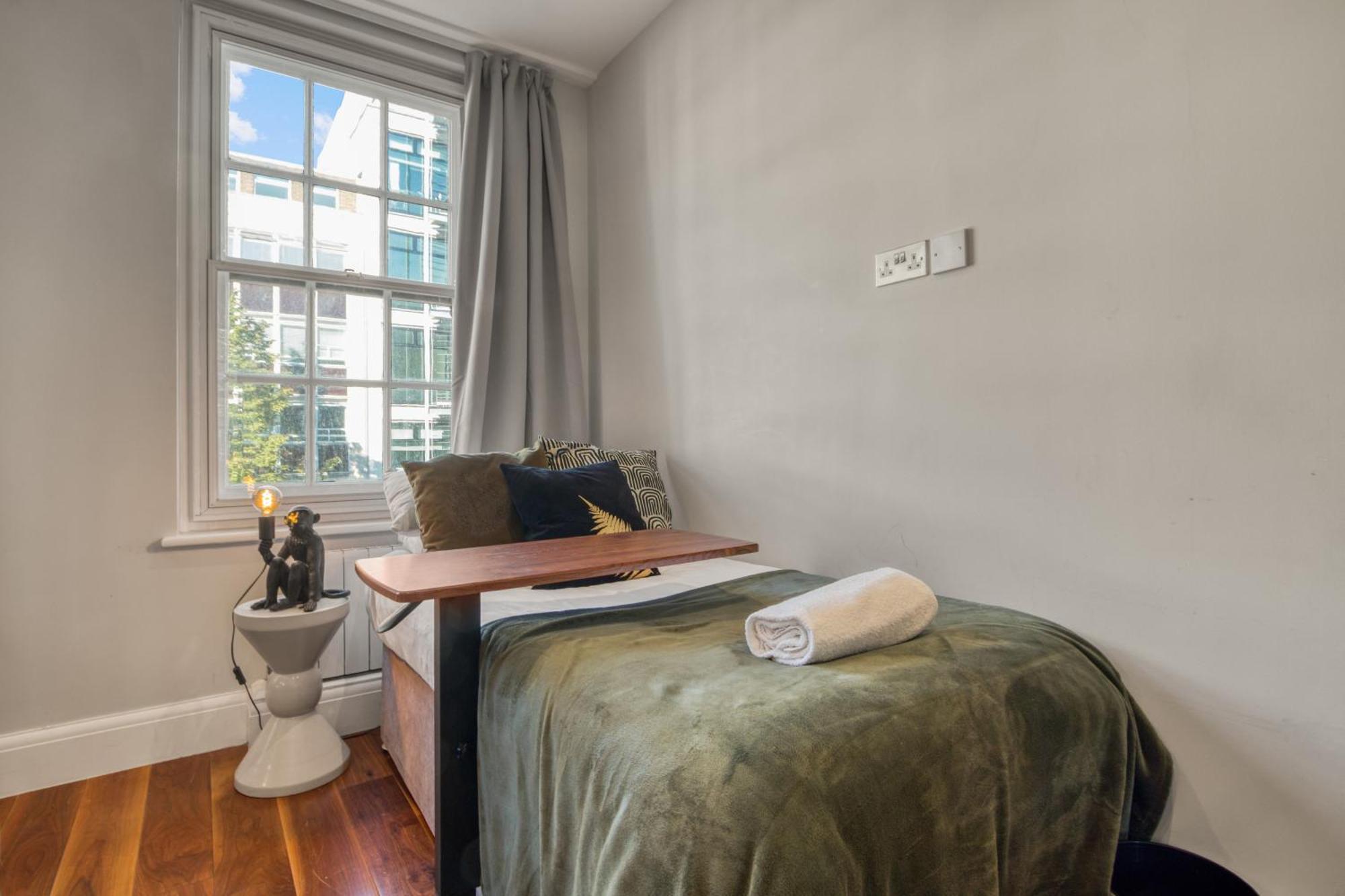Luxe - Hyde Park - 2bed 3bath A/c + Lift Apartment