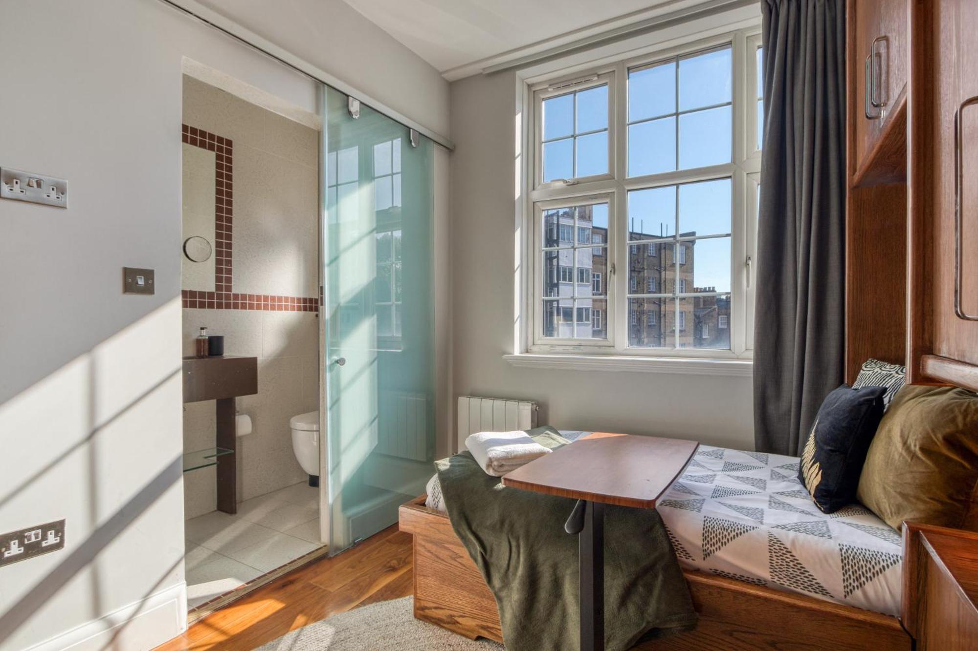 Luxe - Hyde Park - 2bed 3bath A/c + Lift *