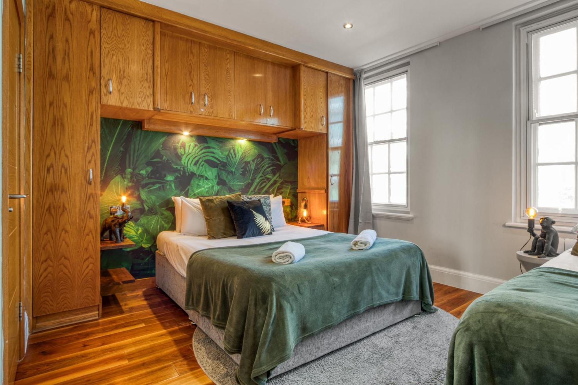 Luxe - Hyde Park - 2bed 3bath A/c + Lift Apartment