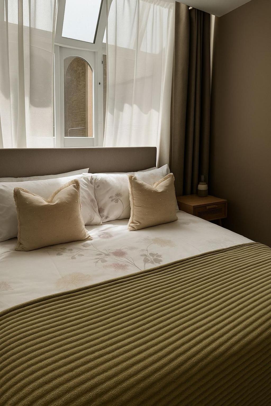 Stunning 2br In The Heart Of Chelsea *