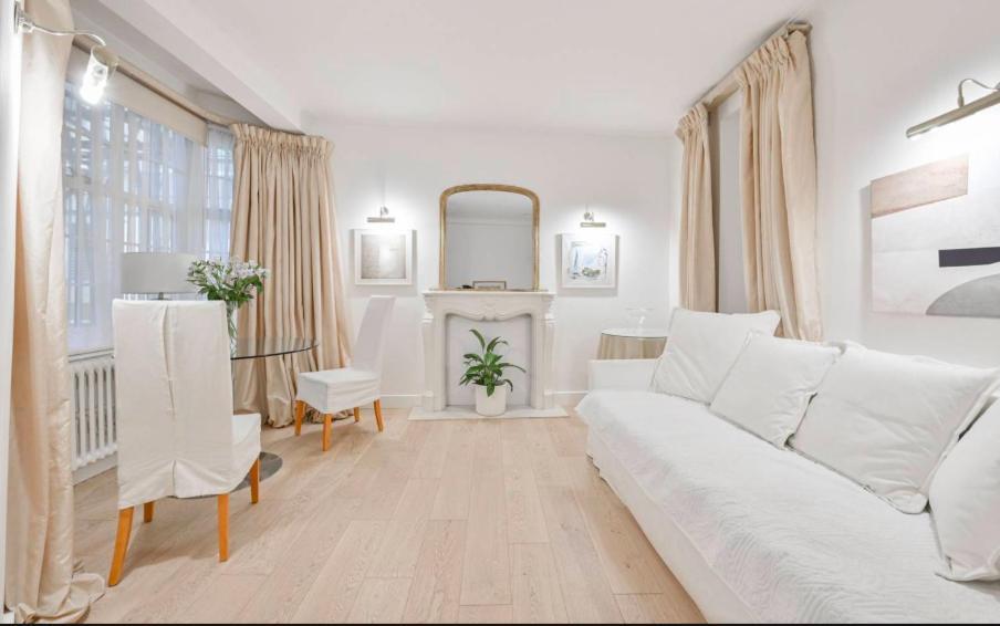 Feel Like In London, Bank Payment Within 24h From The Reservation London