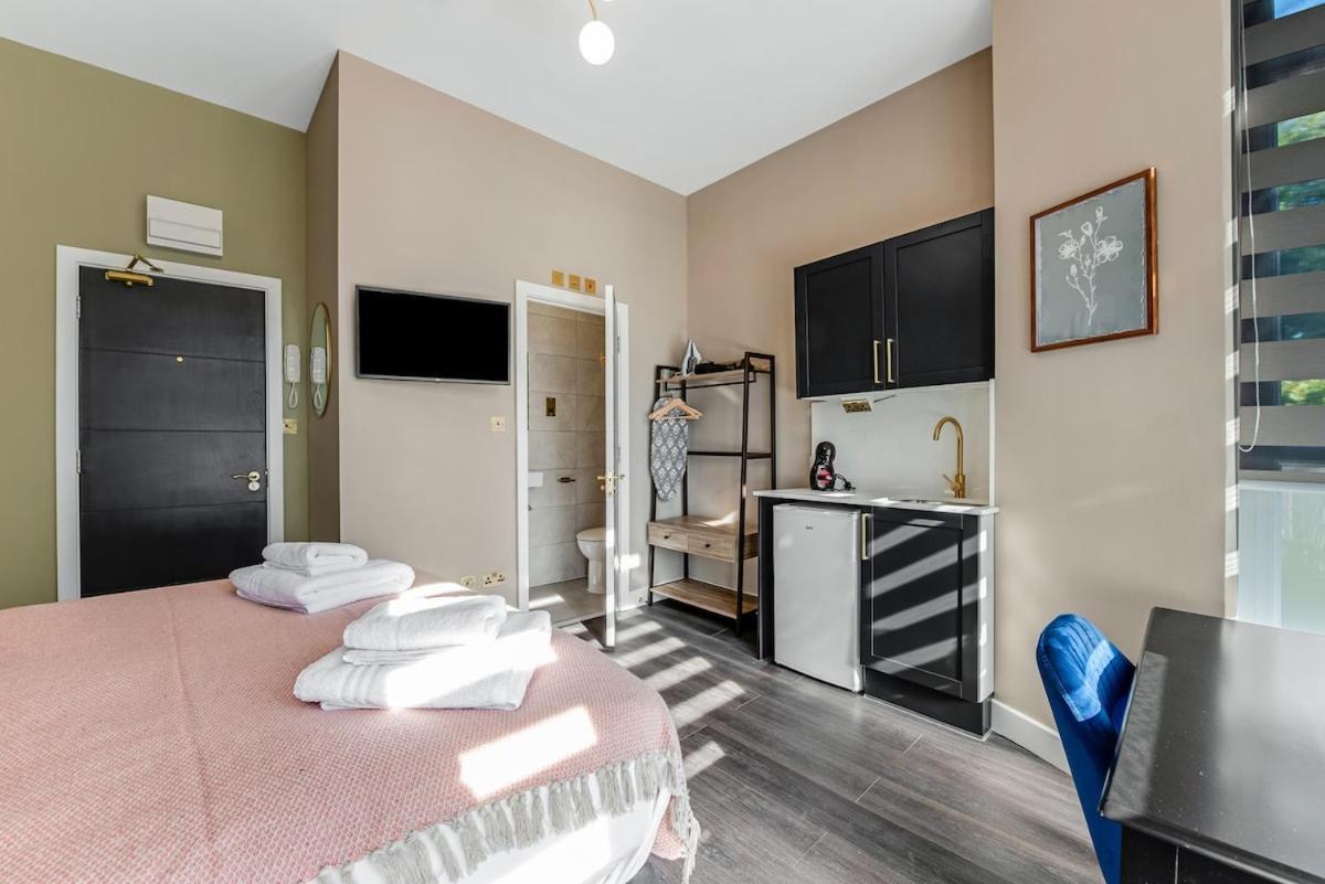 Perfect For Travelers Great Location 4 Apartment *