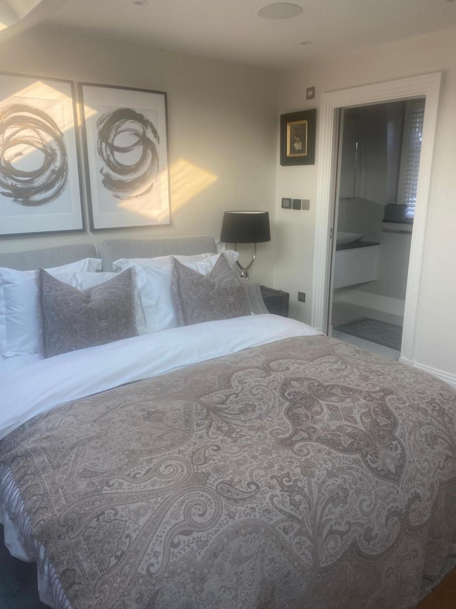 Chelsea Penthouse With Terrace Homestay *
