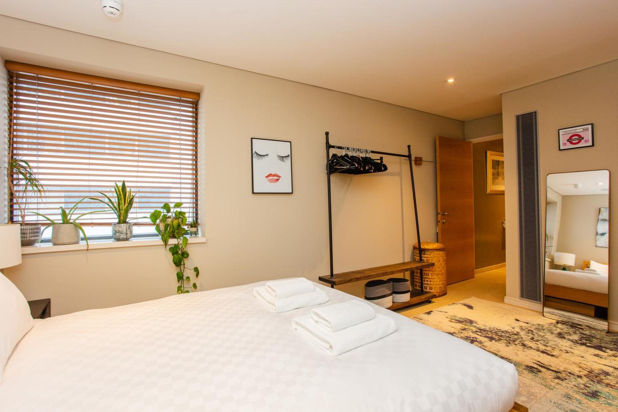 Appartement Modern 3 Bedroom In Paddington Londen