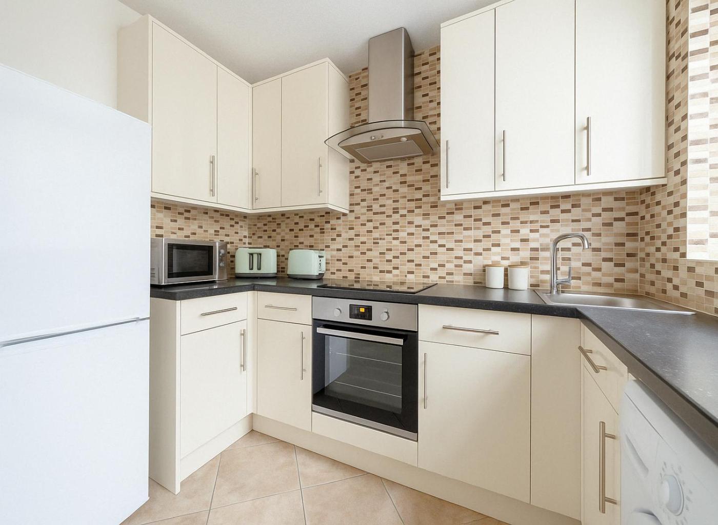 1 Bed Flat In Archway Apartment