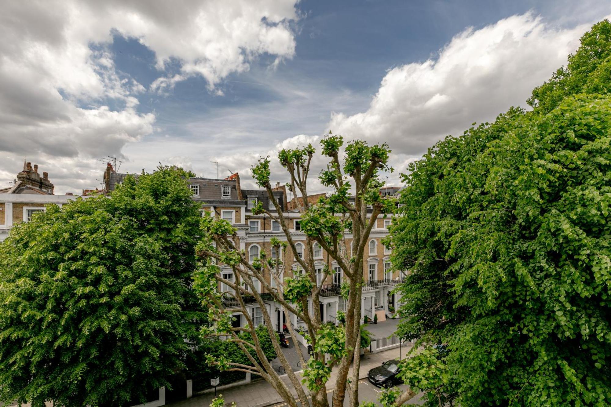Britannia Hyde Park Hotel