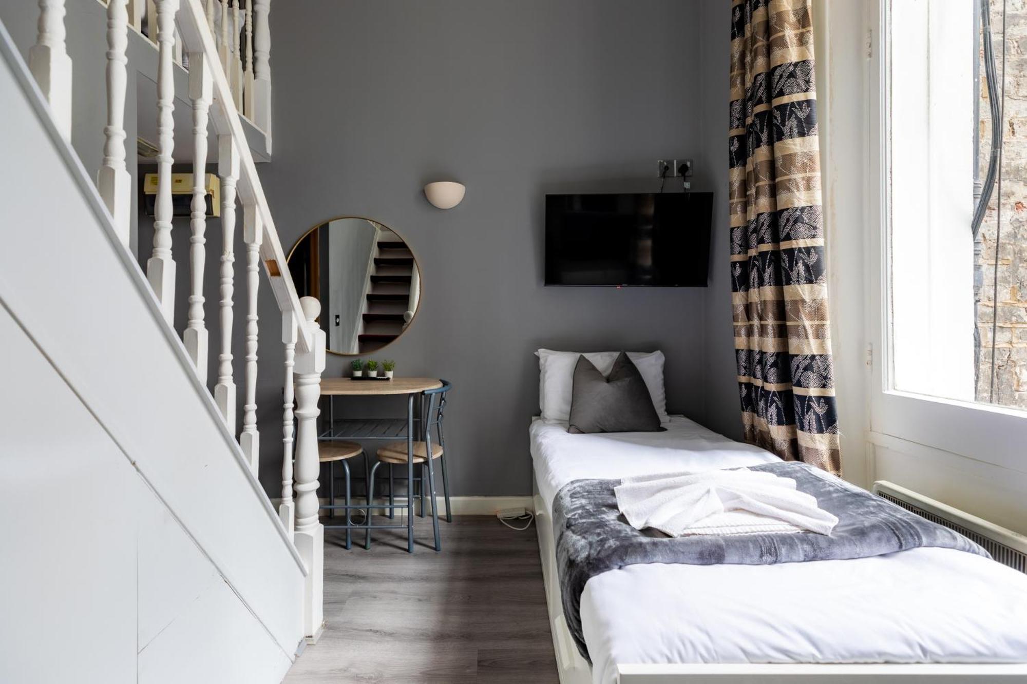 Britannia Hyde Park Hotel London