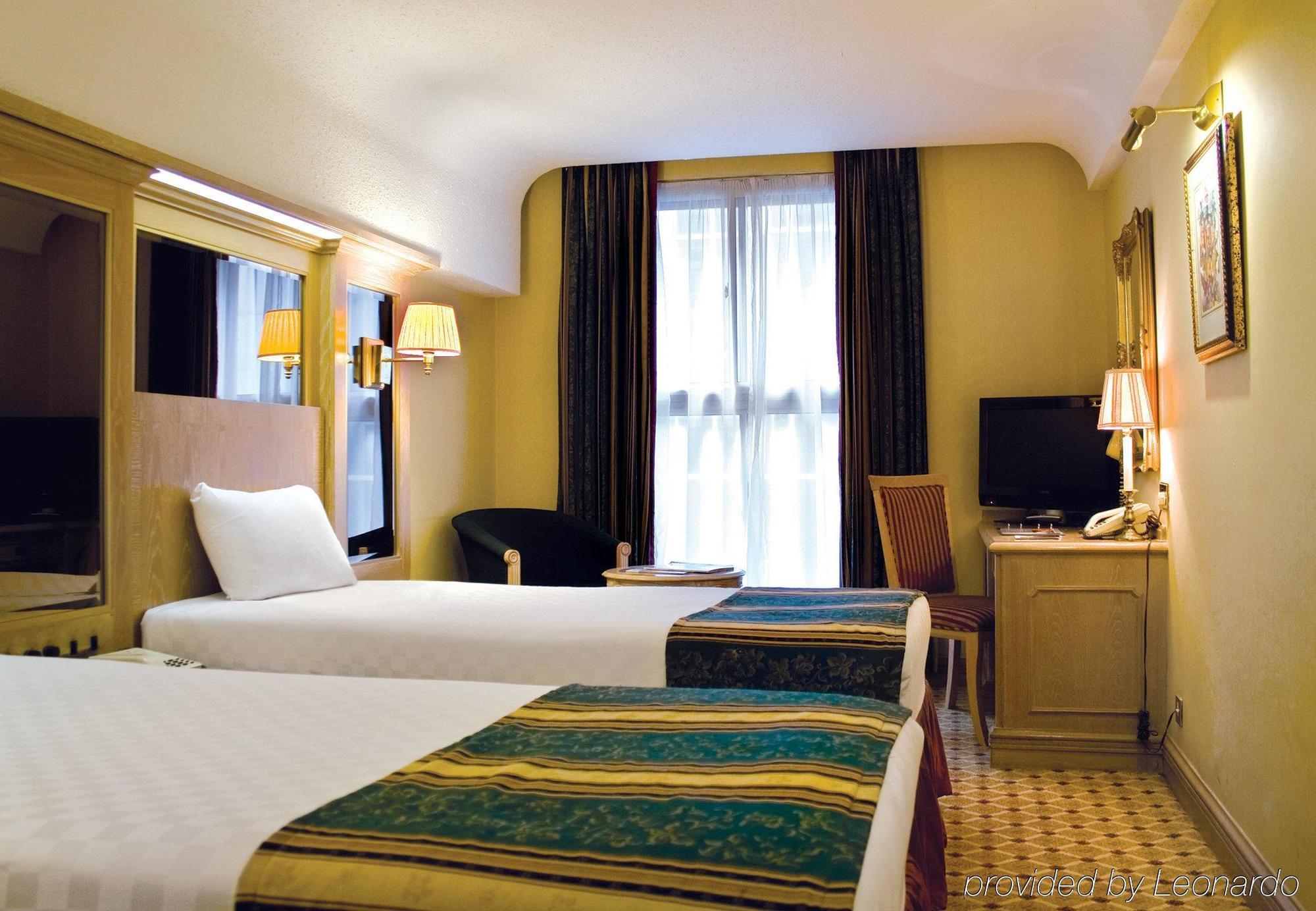 Thistle Westminster Hotel London
