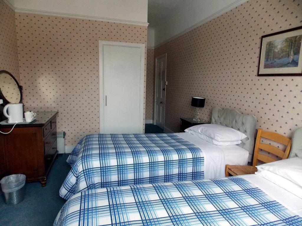 Dillons Guest house
