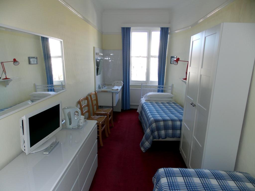 Guest house Dillons