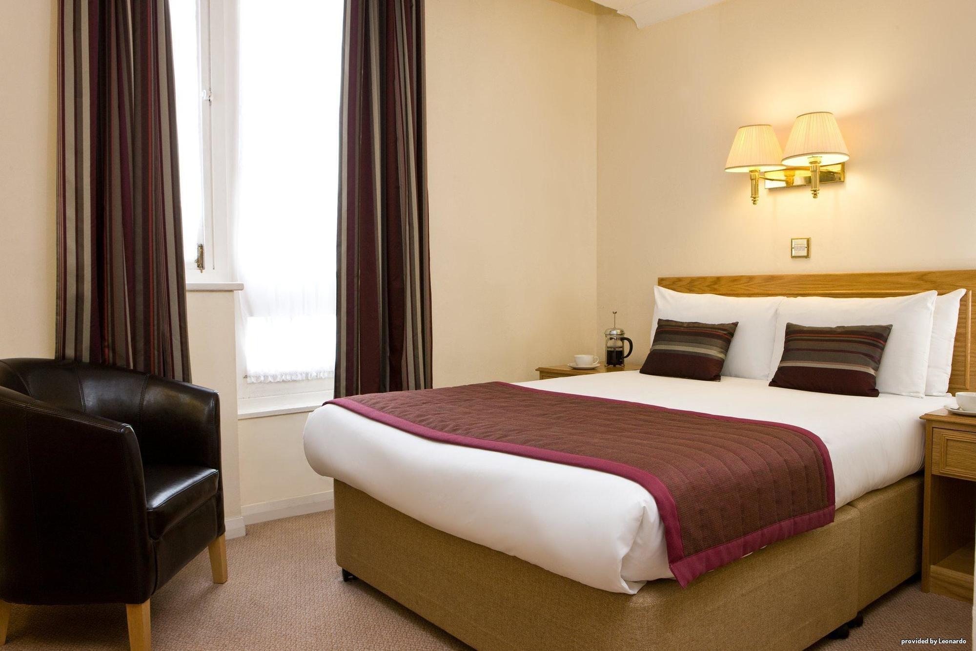 Western Burns Kensington Hotell 3*