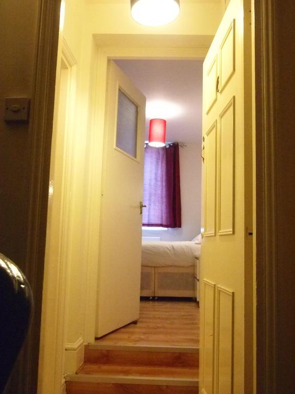 Kensington Flat * London