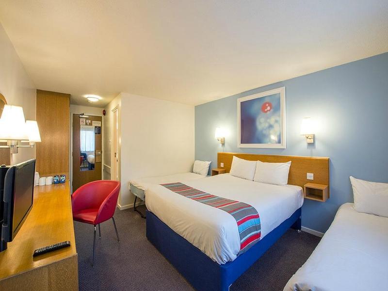 Travelodge Docklands 3*