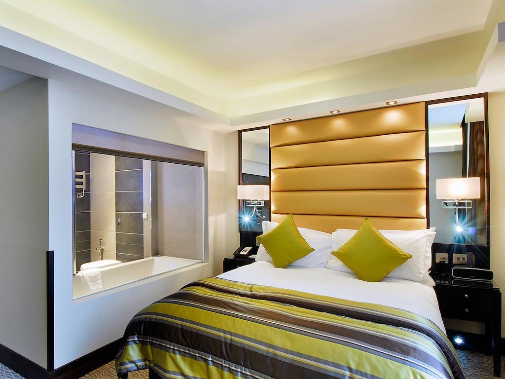 Hotel Park Grand Mayfair 5*