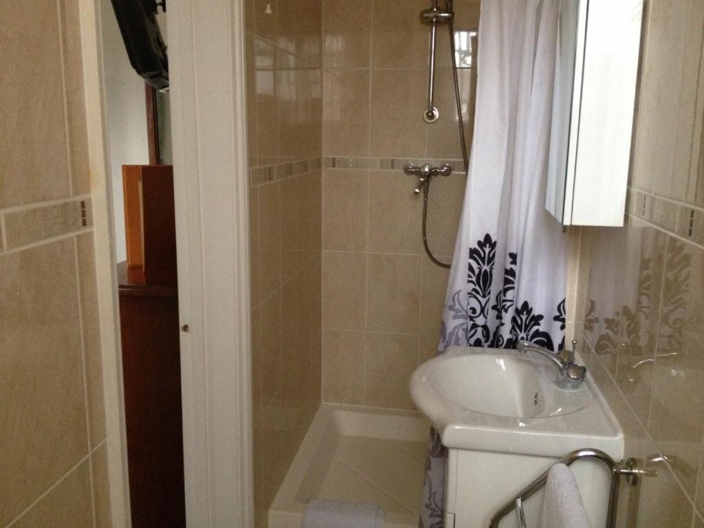 Balham 3*