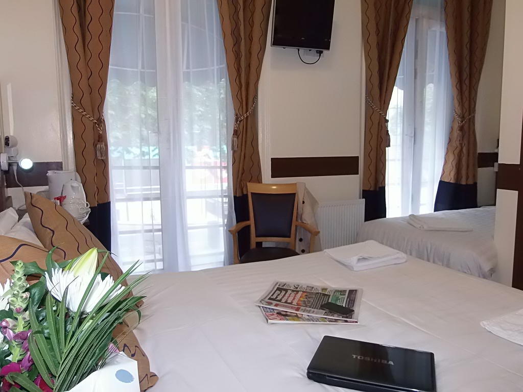 Hotel Victoria Station